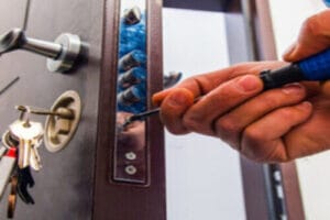 Bağcılar çilingir 7/24 acil kapı açma ve oto çilingir hizmeti
